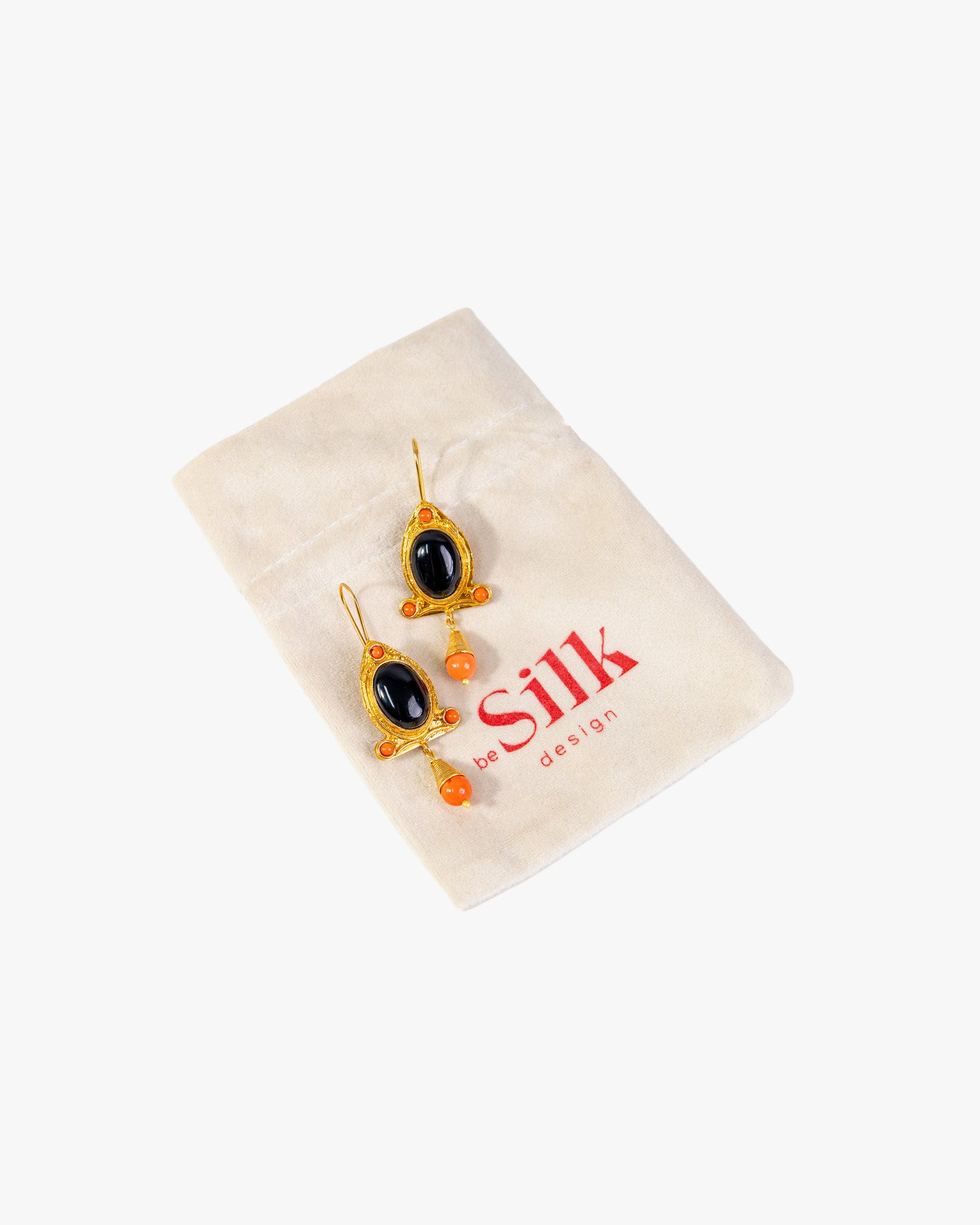 Brincos Jerez Preto/Coral 404