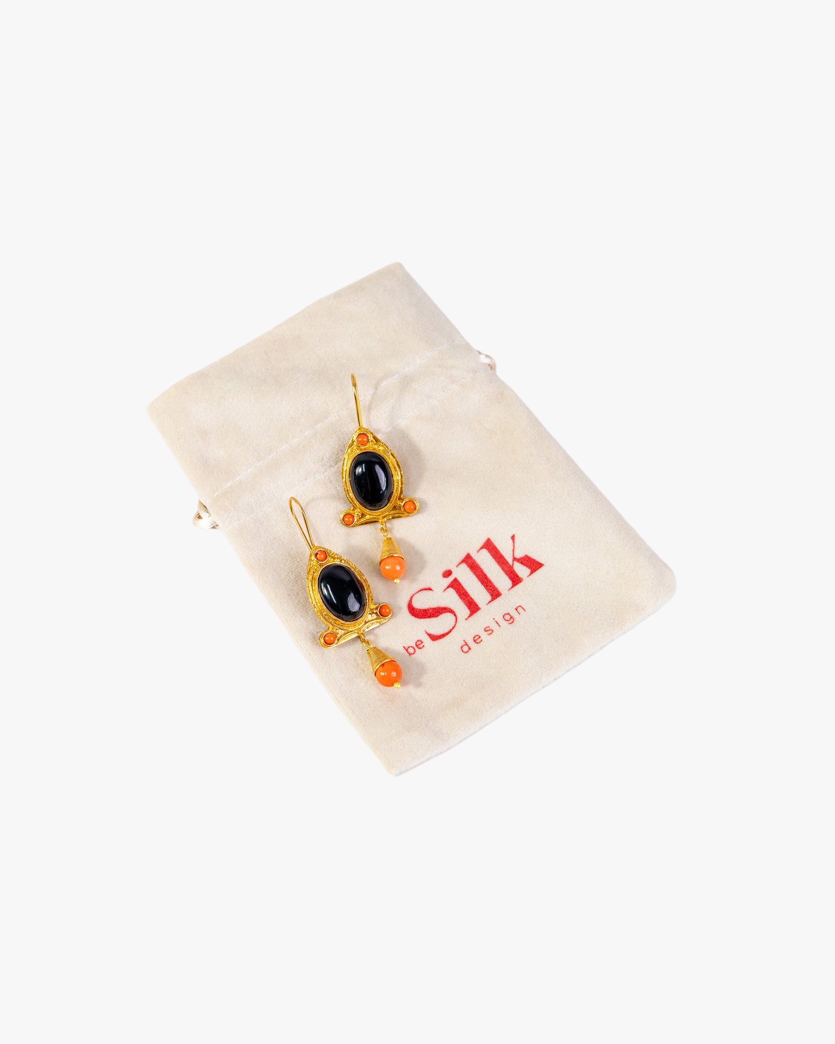 Brincos Jerez Preto/Coral 404