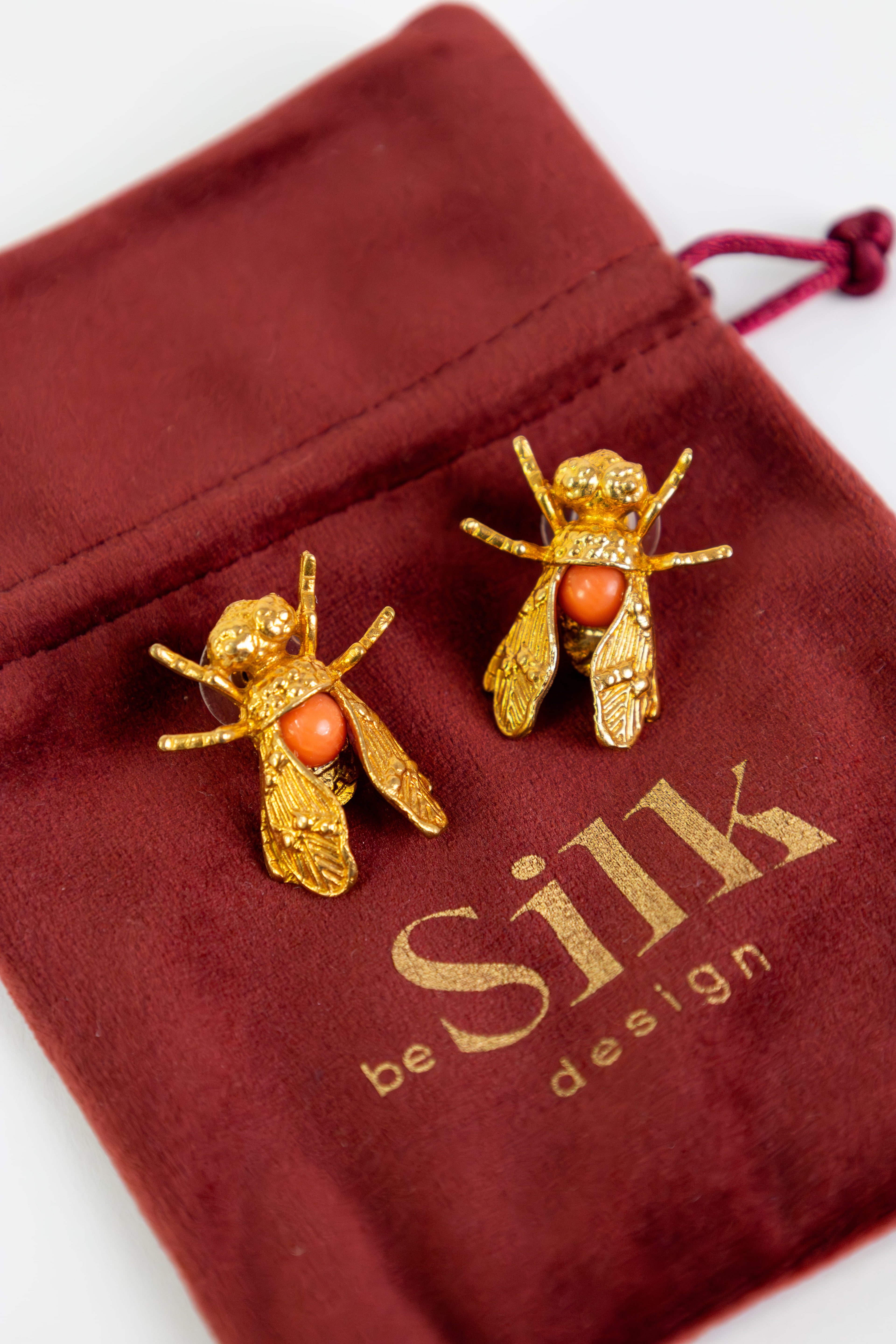 Brincos Coral Abelhas 167