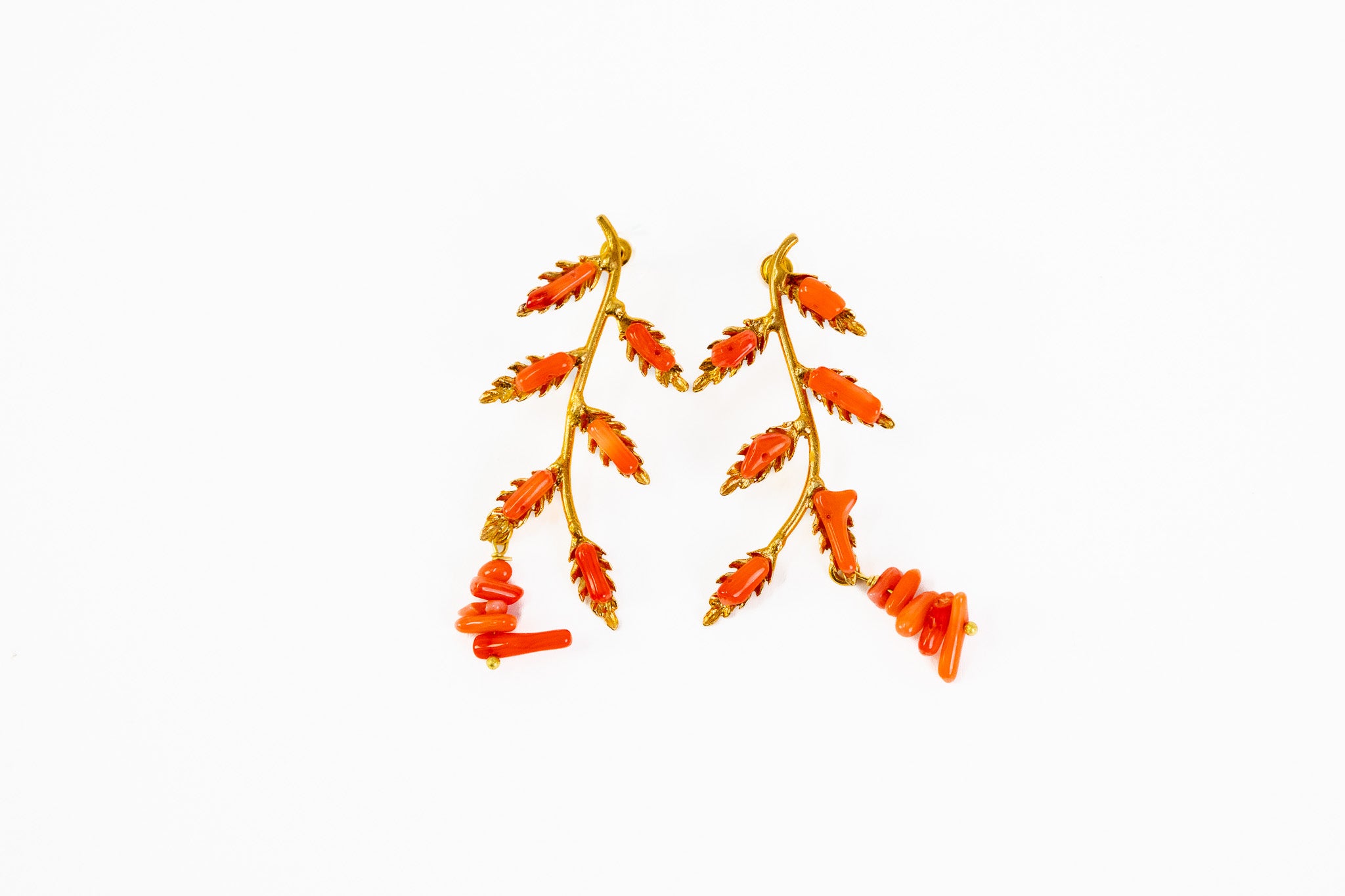 Brincos Coral Rama 122