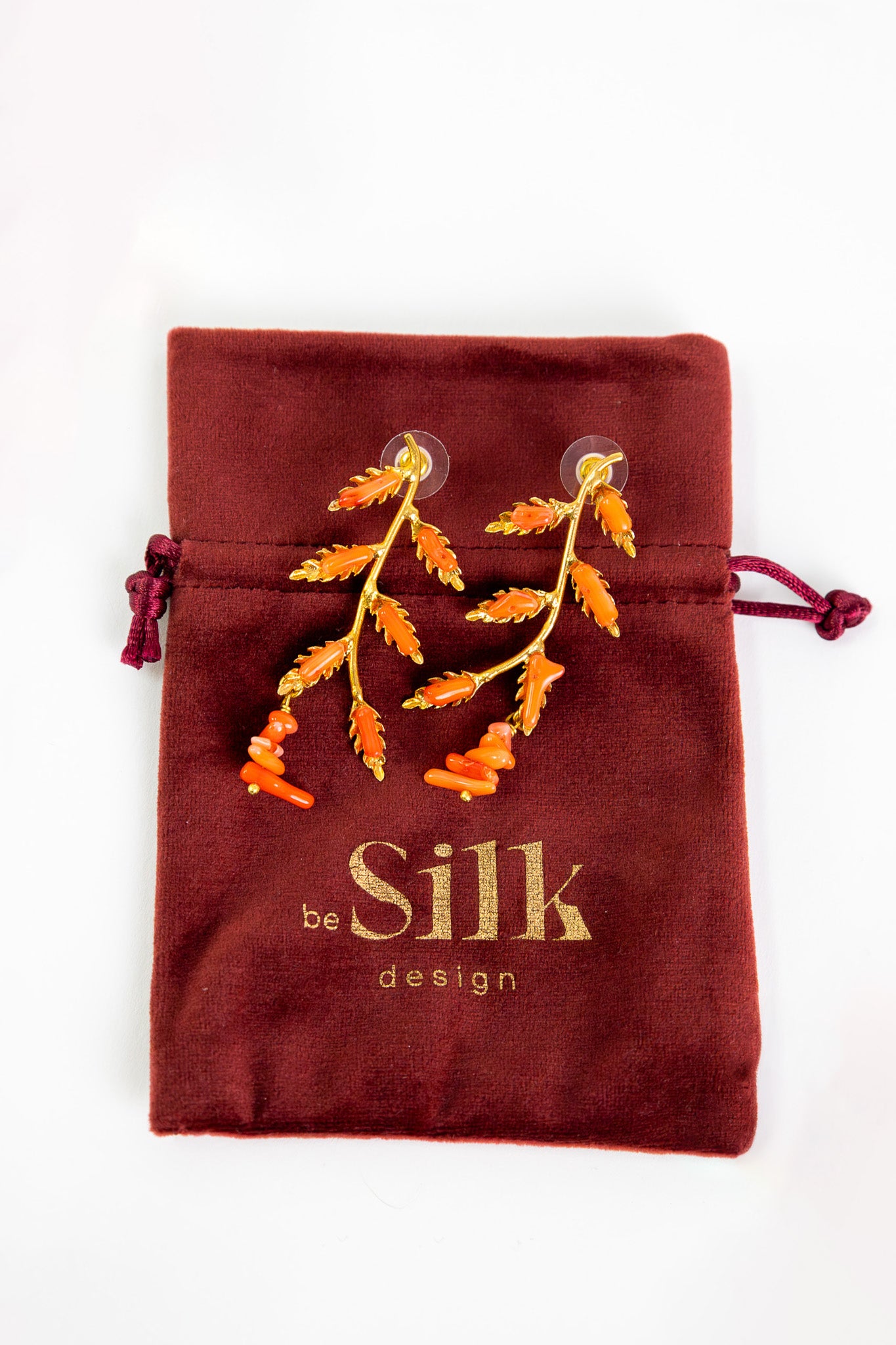 Brincos Coral Rama 122